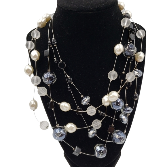 Faux Pearl Wire Necklaces Grey Blue White Opaque Shorter Length Costume … - Picture 12 of 12